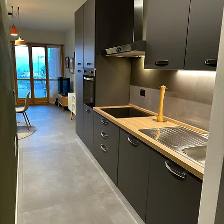 Con Terrazza Apartamento